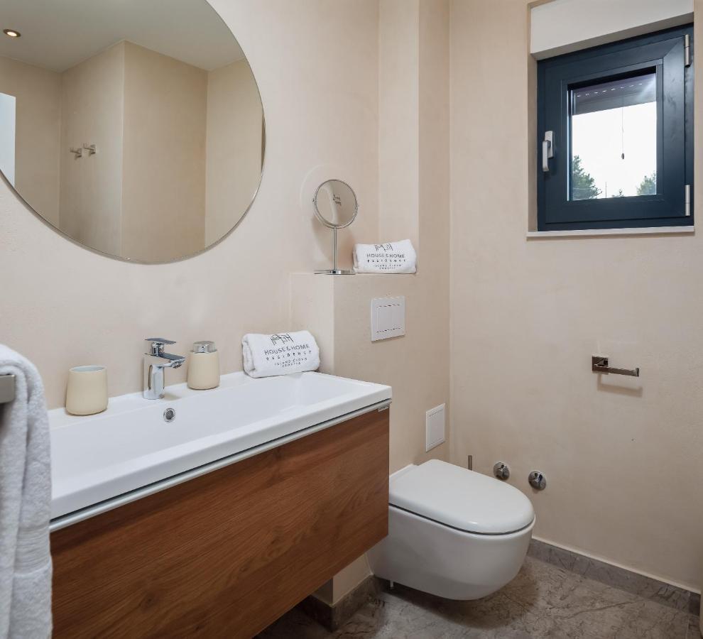 House & Home Слатине Екстер'єр фото
