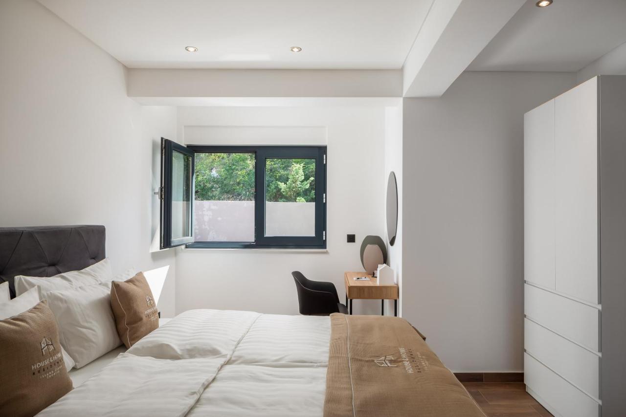 House & Home Слатине Екстер'єр фото