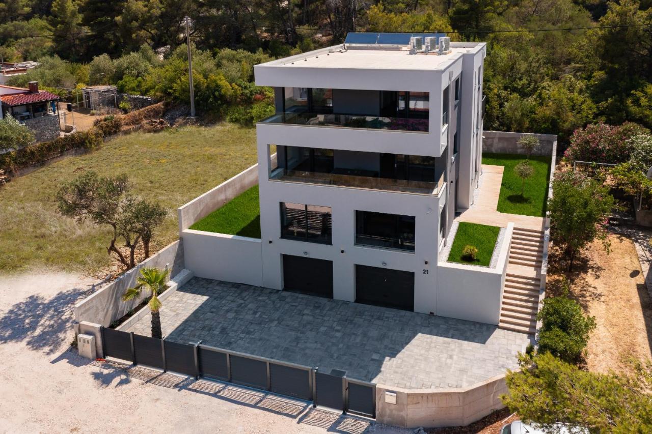 House & Home Слатине Екстер'єр фото