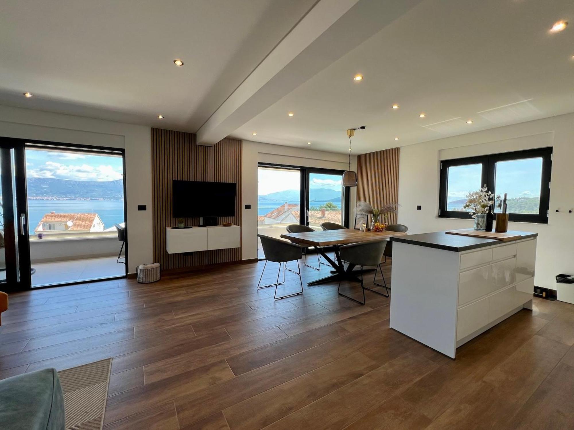 House & Home Слатине Екстер'єр фото